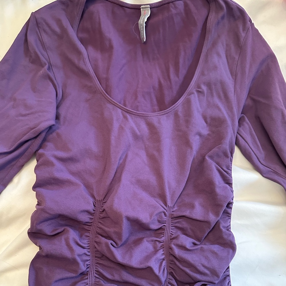 Last Tango Rouched Top - Picture 2 of 4